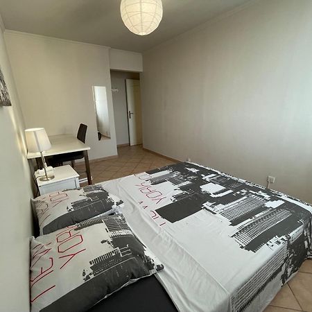 Chambre Privee En Colocation Dans Un Appartement Vaulx En Velin Centre エクステリア 写真