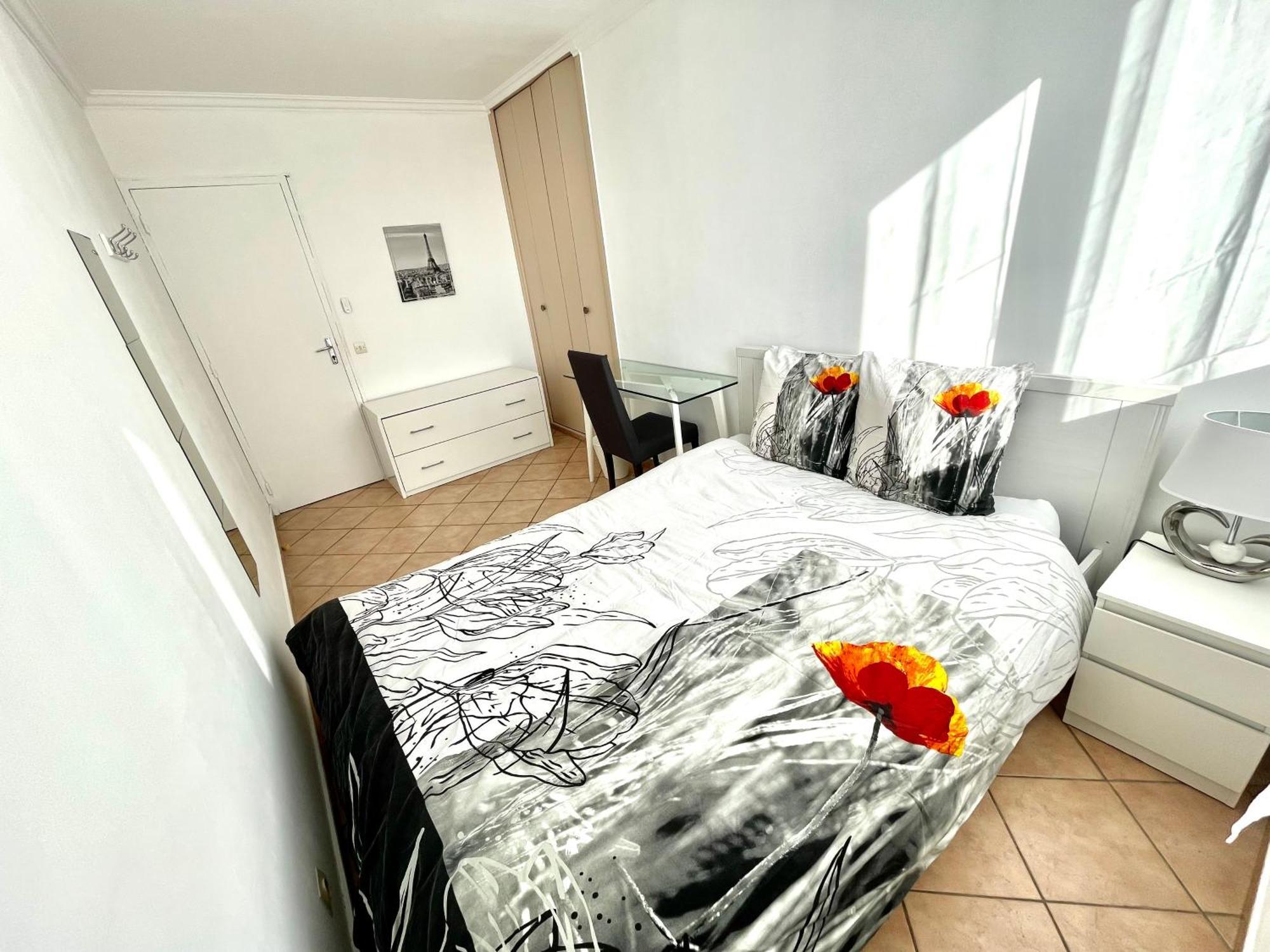 Chambre Privee En Colocation Dans Un Appartement Vaulx En Velin Centre エクステリア 写真